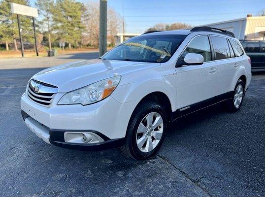 My new to me 2011 Subaru Outback Limited!