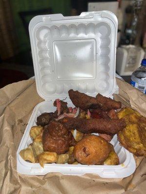 $10 fritay w/ griot