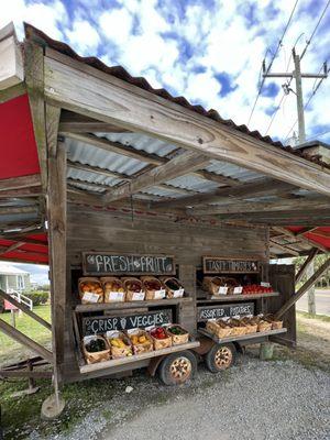 Produce stand