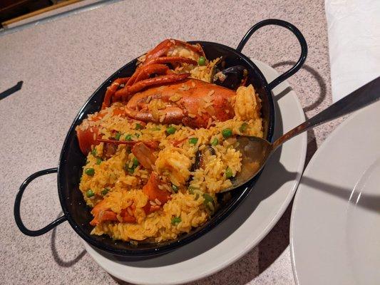 Paella with seafood. Very yummy!