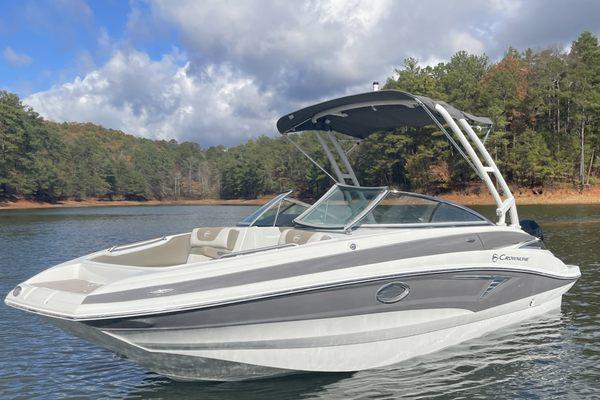 2023 Crownline e235 xs