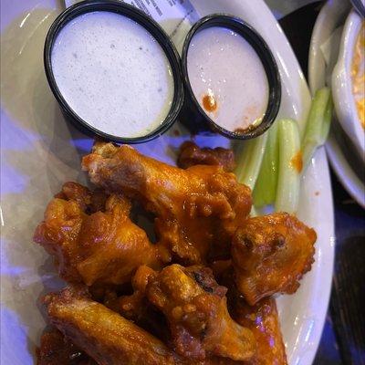 Jj's Jumbo Chicken Wings