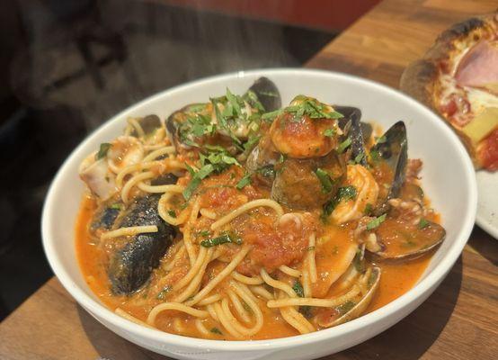 Wednesday Night's Special ~ Spaghetti Pescatore