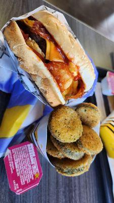 Breakfast Burger and Fried Zucchini on point !