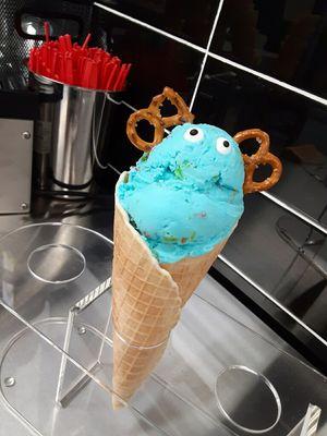 BIG SCOOP $4!