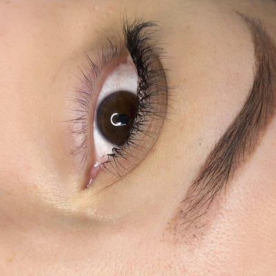 2d and 4d eyelash extension mix. Natural finish