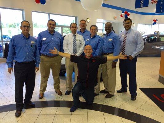 What a great group of Honda professionals