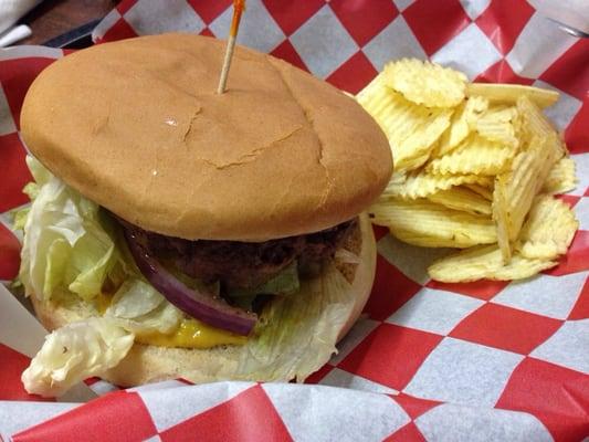 Hamburger comes with chips.