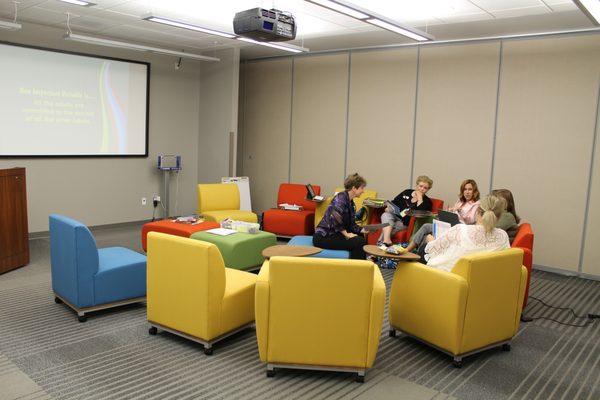 Comfortable, collaborative meeting space