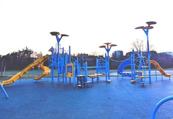 Sutcliffe Park -- playground, big kid side