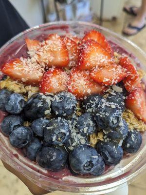 acai bowls...very good!!