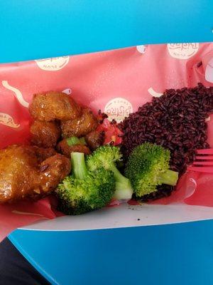 General Tso's Cauliflower w/ forbidden rice and broccoli.