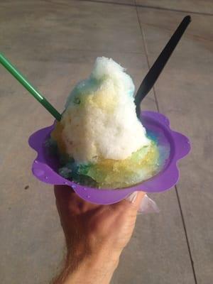 Shave ice with four flavors and ice cream on the bottom!