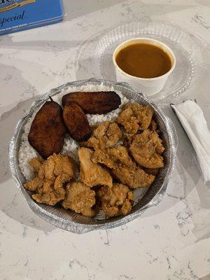 Chicharron de pollo (Fried Chicken Chunks)