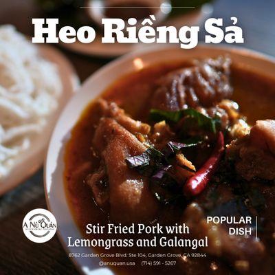 Heo Riềng Sả - Stir Fried Pork with Lemongrass and Galangal