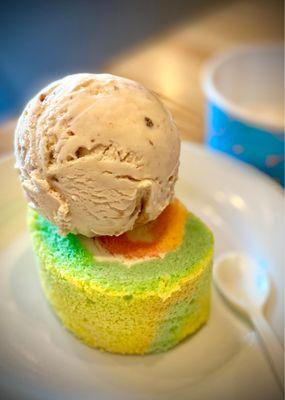 Kinder chocolate with rainbow cake (from SunMerry)