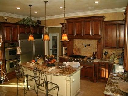 Custom Kitchen Cabinets