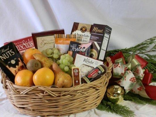 Custom food edible gift basket