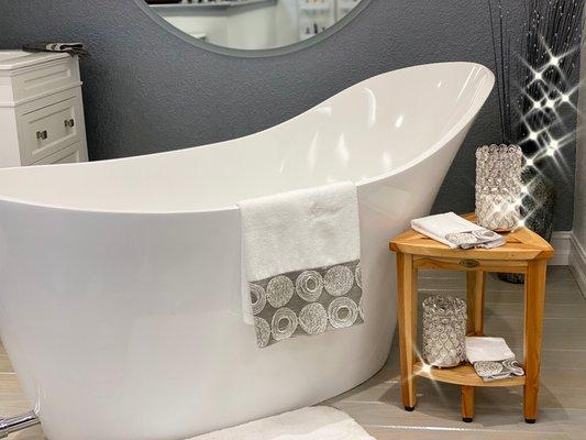 Showroom - Beautiful Slipper Bath