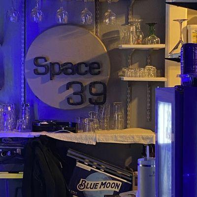 Space 39 Art Bar & Martini Lounge