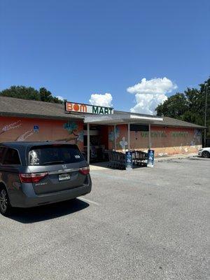 BOM Oriental Market exterior