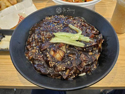 Korean Jajangmyun