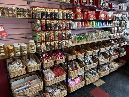 Candy ... so many choices!