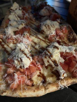 Bruschetta pizza