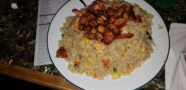 Hawaii fried rice with chicken and shrimp