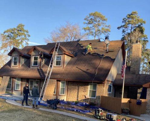 Roof replacement in Magnolia Texas