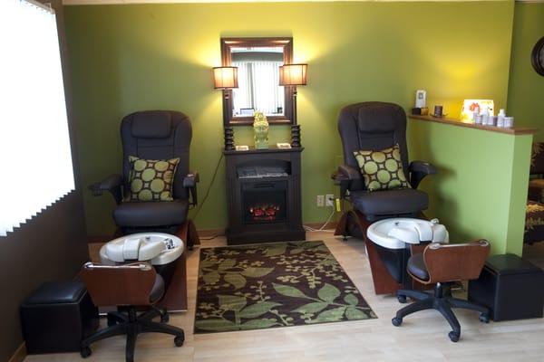 Look at those Pedicure chairs!!