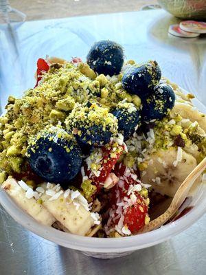 Acai bowl