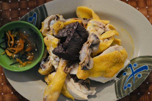 Side plate of chicken, blood gelatin and gizzard.