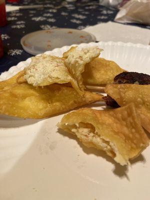 Fried crab Rangoon with no middle