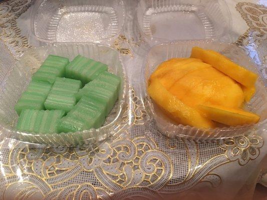 Thai Mung Bean Layer cake (left) and mango sticky rice, delicious!