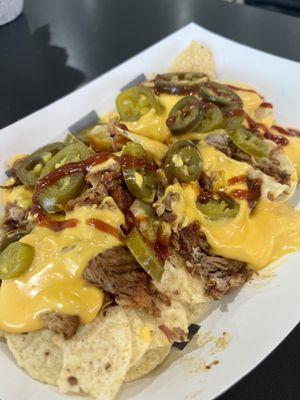 Delicious BBQ pork nachos