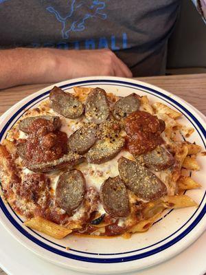 Baked penne with Italian sausage... BF loved it!!