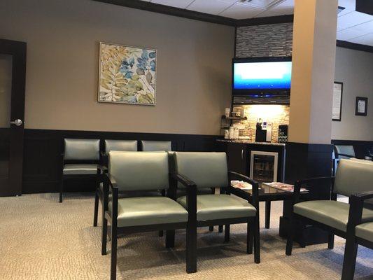 Nice waiting room with Tea and Coffee while you wait.