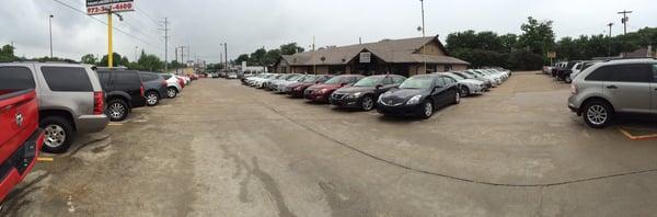 One of the cleanest lots in Garland!