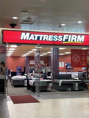 Matress Firm go see Viviana!