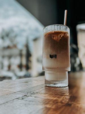 Oat milk Iced Cafe Latte -Regular