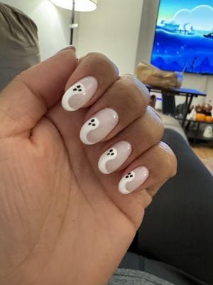 Spooky nails