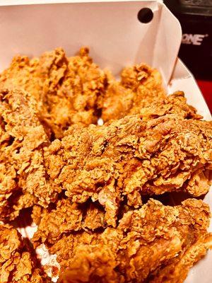 The best juicy, tender, and crispy chicken mmm