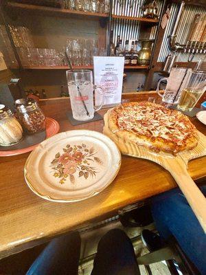 Carnivore flatbread pizza.