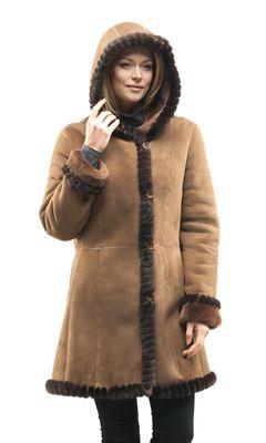 New Collection! 
 Shearing w/Mink Trim
 
 FABBRI carries a fantastic selection of Shearlings for Women and Men!