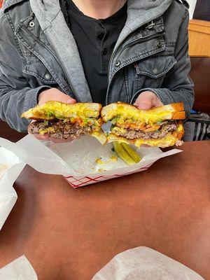 Grilled cheeseburger