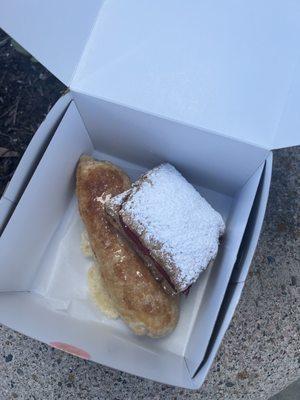 Quesito & Pastel de Guayaba(Guava pastry)