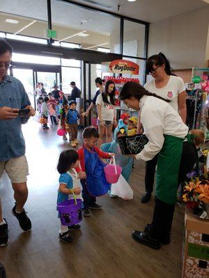 Our kids at stater bros.