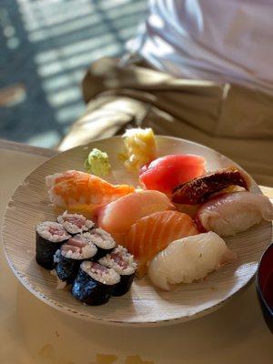 $15 deluxe sushi platter