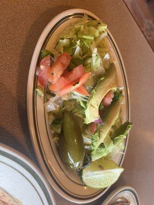 Salad with pico and avocado